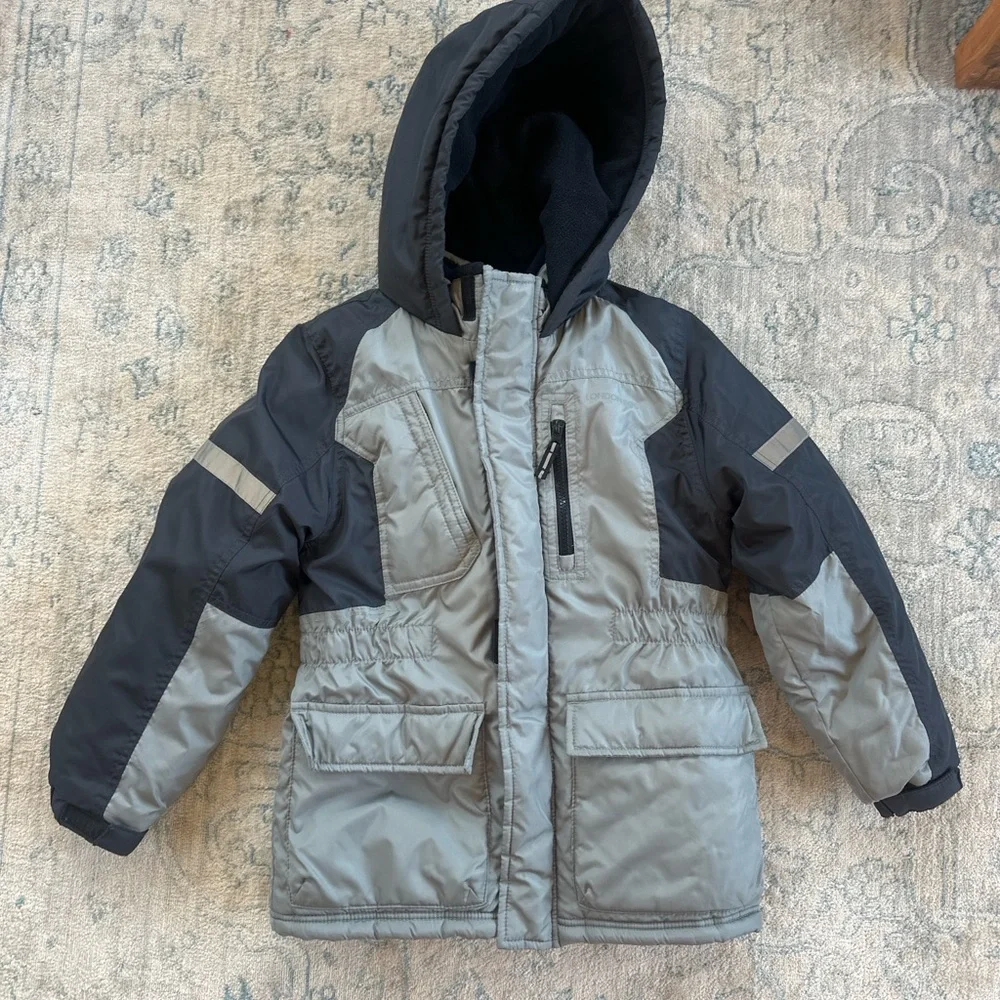 London Fog Boys Winter Coat Size 8 Gray Black Hooded Puffer Jacket